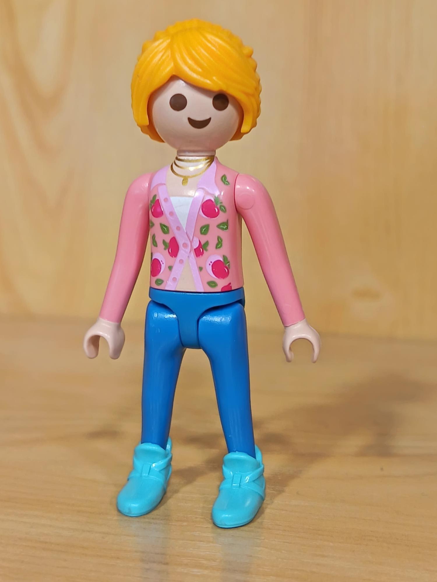 PLAYMOBIL CHICA RUBIA DELGADA - 22/10/25