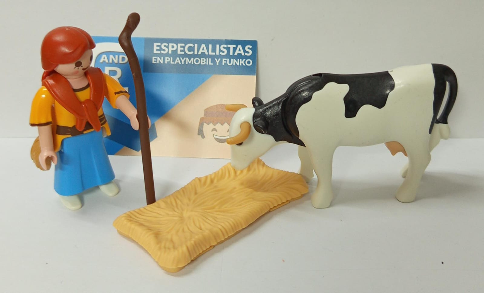 PLAYMOBIL ALDEANA CON VACA 2 , PASTORA , BELEN 10/7/25