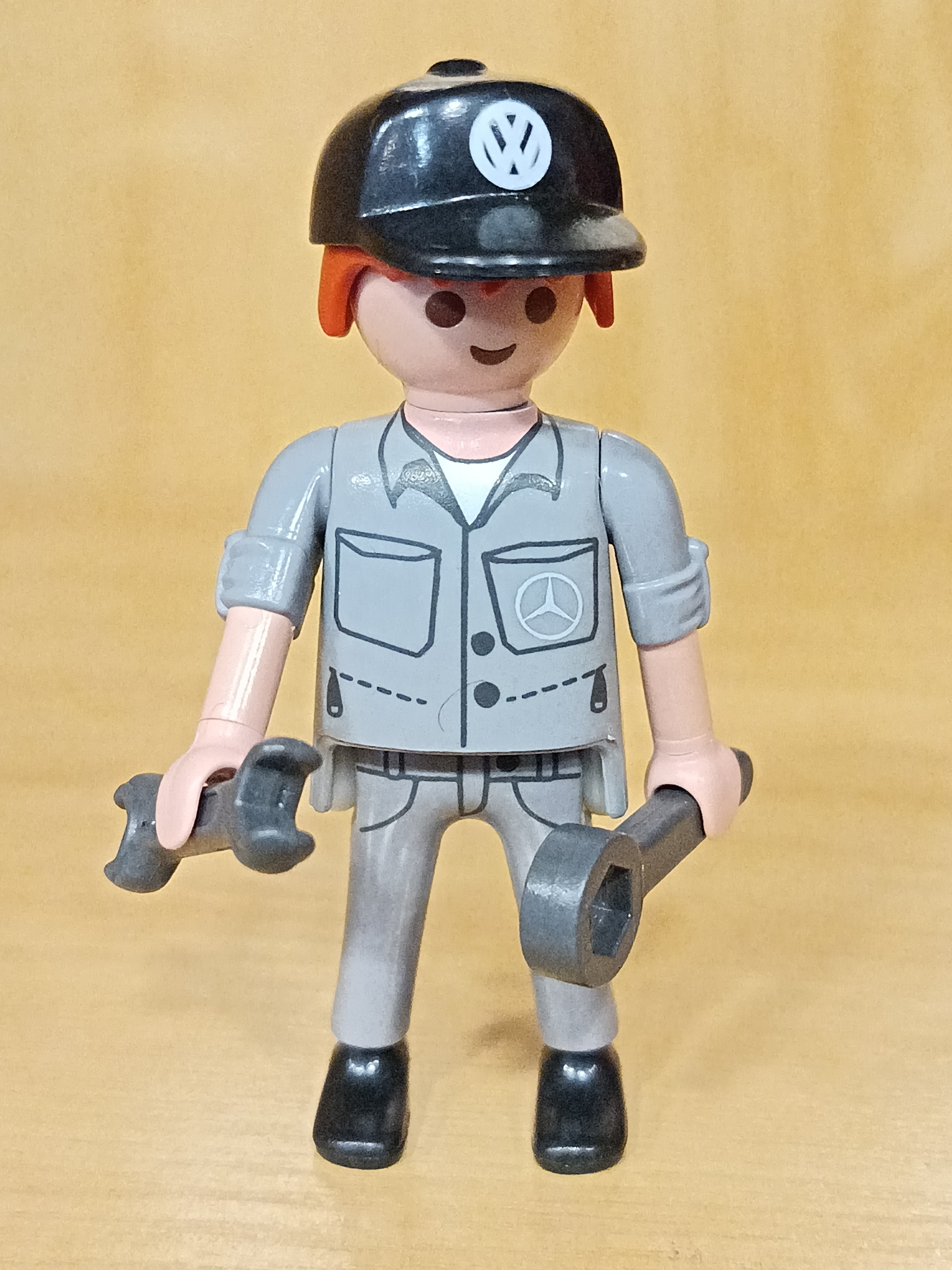 PLAYMOBIL MECANICO MERCEDES-VOLKSWAGEN - 25/12/25