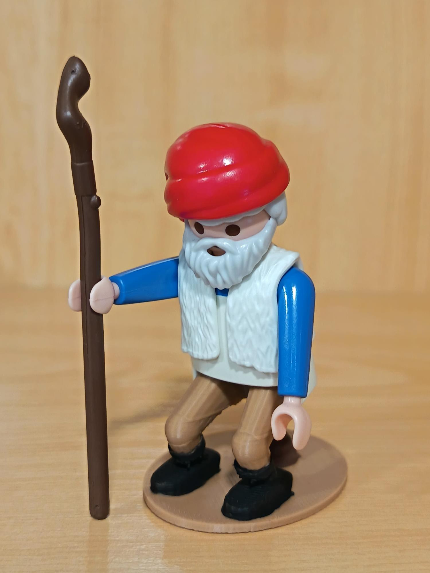 PLAYMOBIL FIGURA CAGANER BARBA GRIS Y GORRO ROJO , BELEN