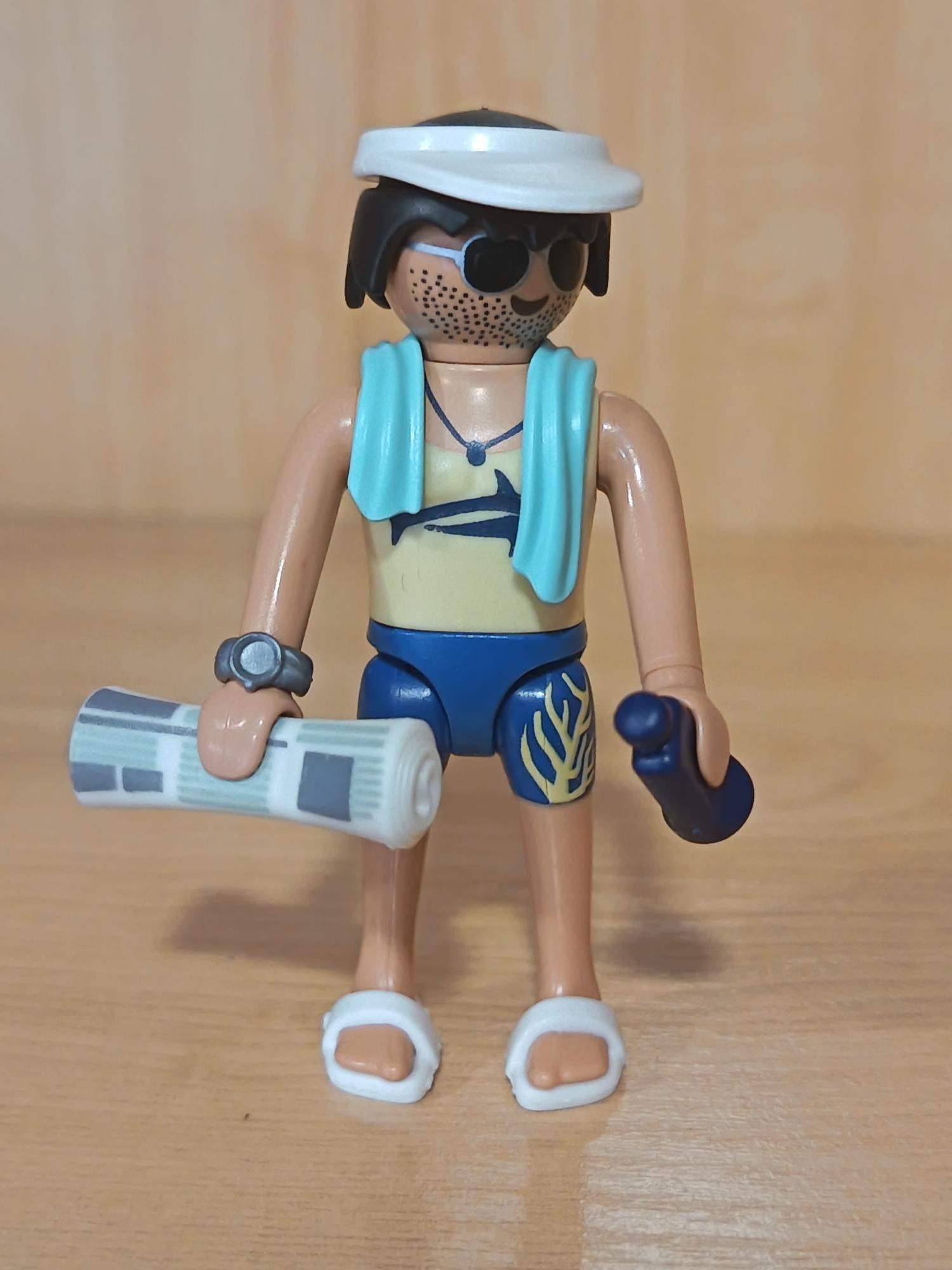 PLAYMOBIL BAÑISTA CON TOALLA Y COMPLEMENTOS - 11/2/16