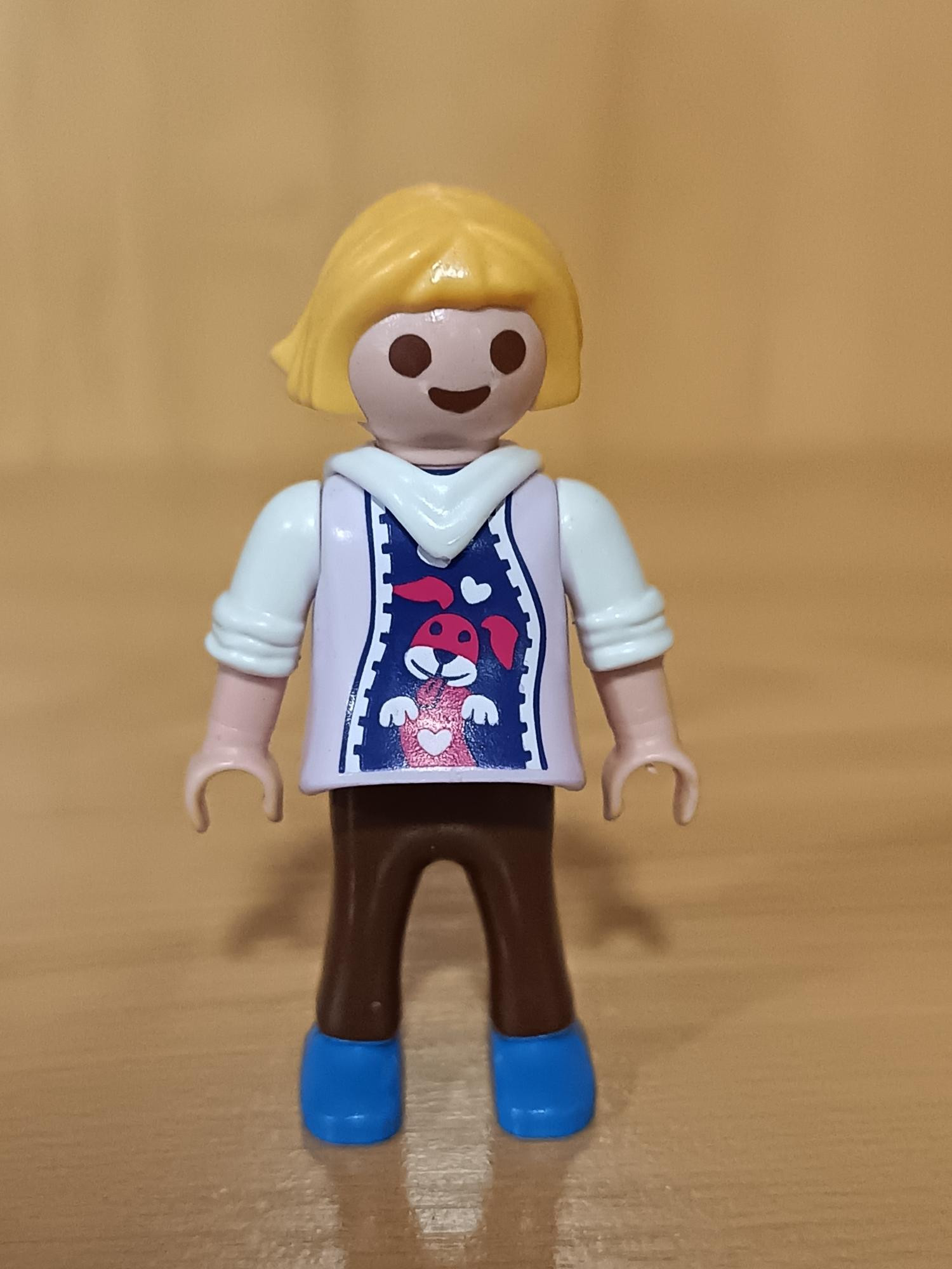 PLAYMOBIL FIGURA NIÑA RUBIA - 29/9/20