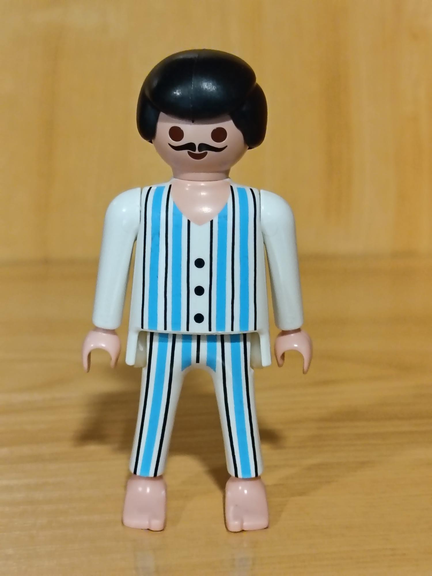 PLAYMOBIL FIGURA HOMBRE VICTORIANO EN PIJAMA - 21/5/26