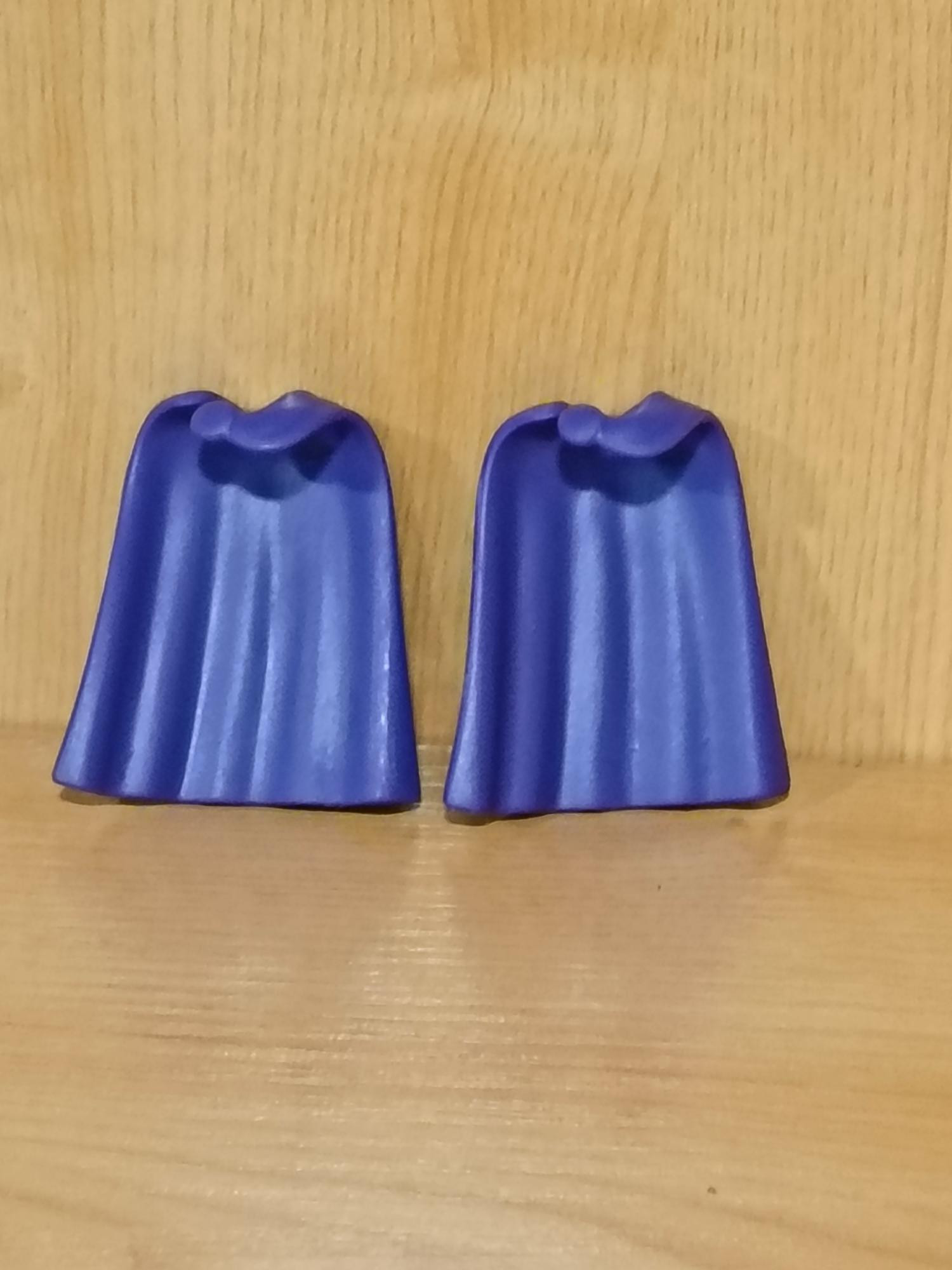 PLAYMOBIL 2X CAPA MORADA ROMANA - 16 /6 /23
