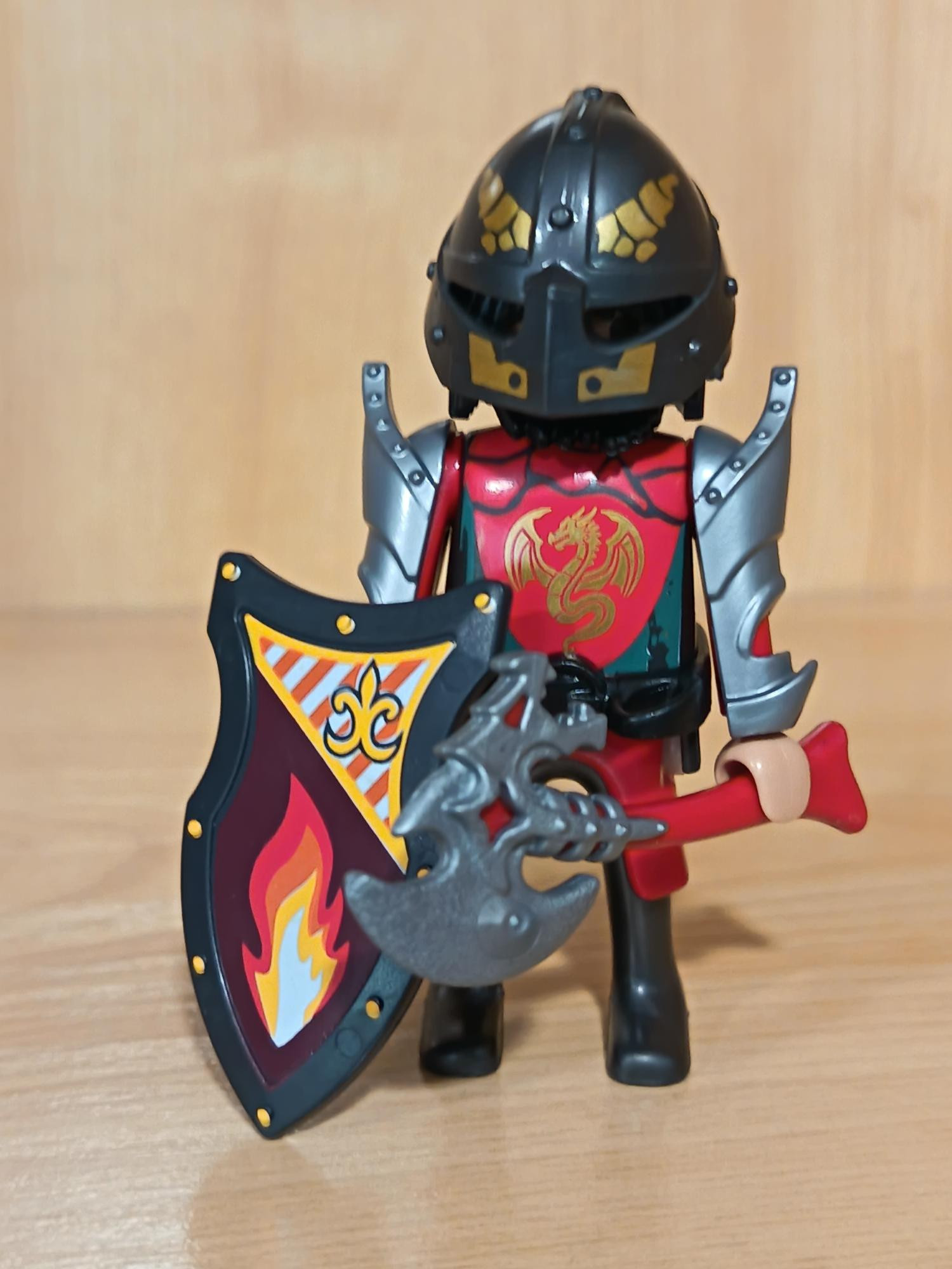 PLAYMOBIL GUERRERO MEDEIVAL CON HACHA - 13/6/26
