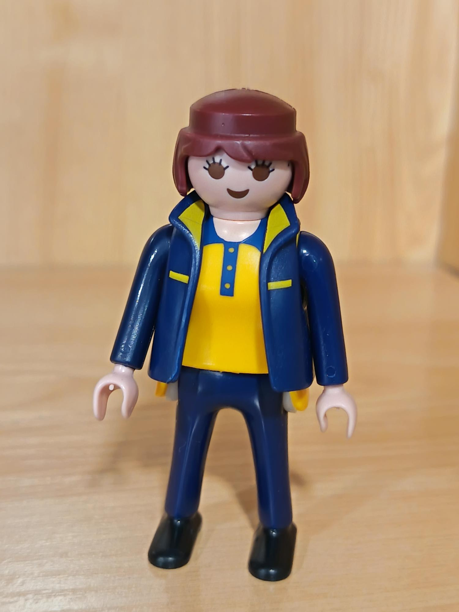 PLAYMOBIL FIGURA CARTERA - 13/6/26