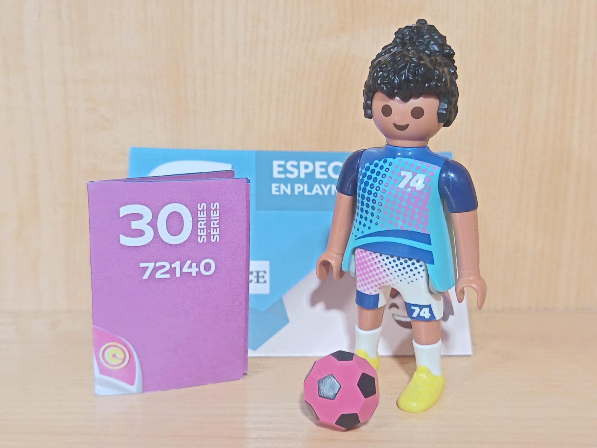 PLAYMOBIL CHICAS SERIE 30 - MUJER FUTBOLISTA
