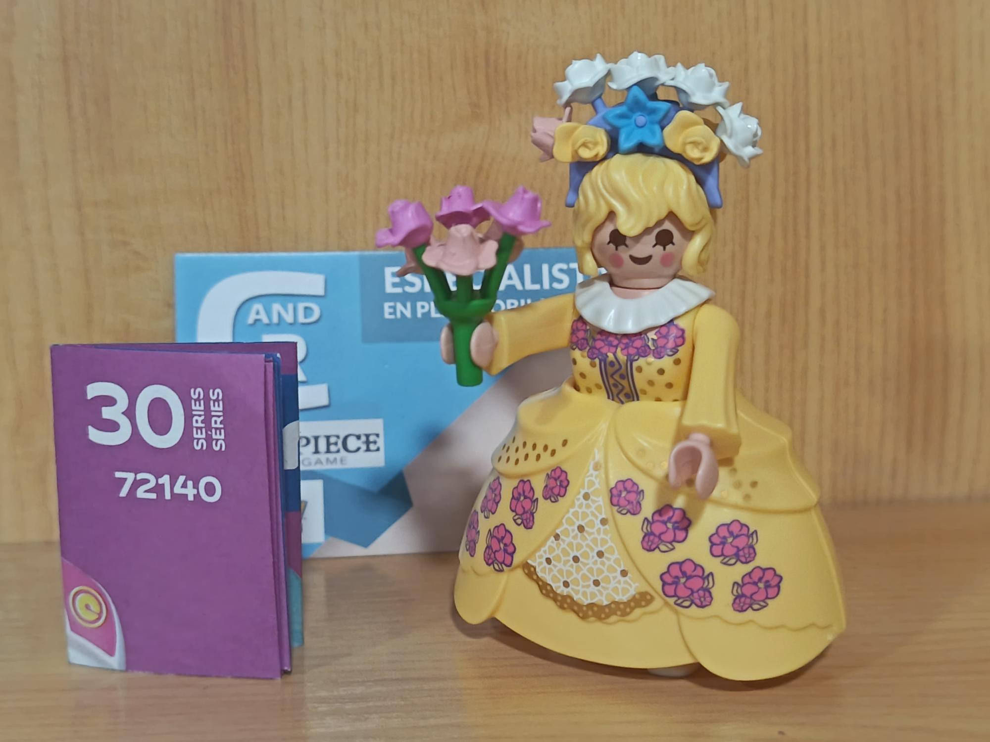 PLAYMOBIL CHICAS SERIE 30 - PRINCESA CON FLORES