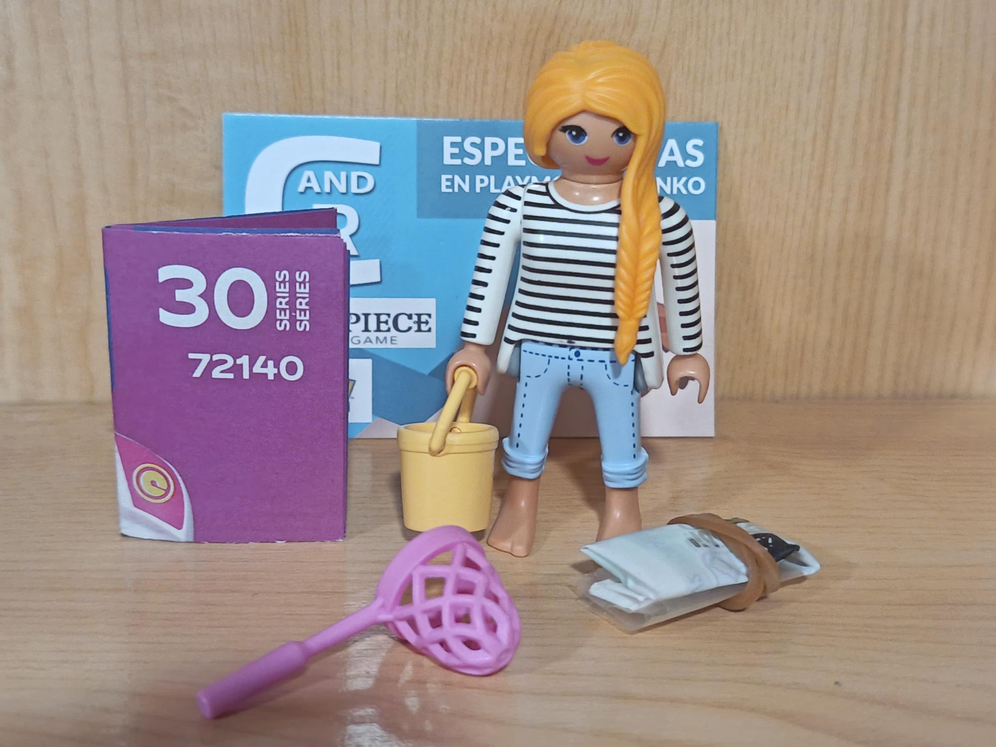 PLAYMOBIL CHICAS SERIE 30 - MUJER BUSCANDO CONCHAS EN LA PLAYA