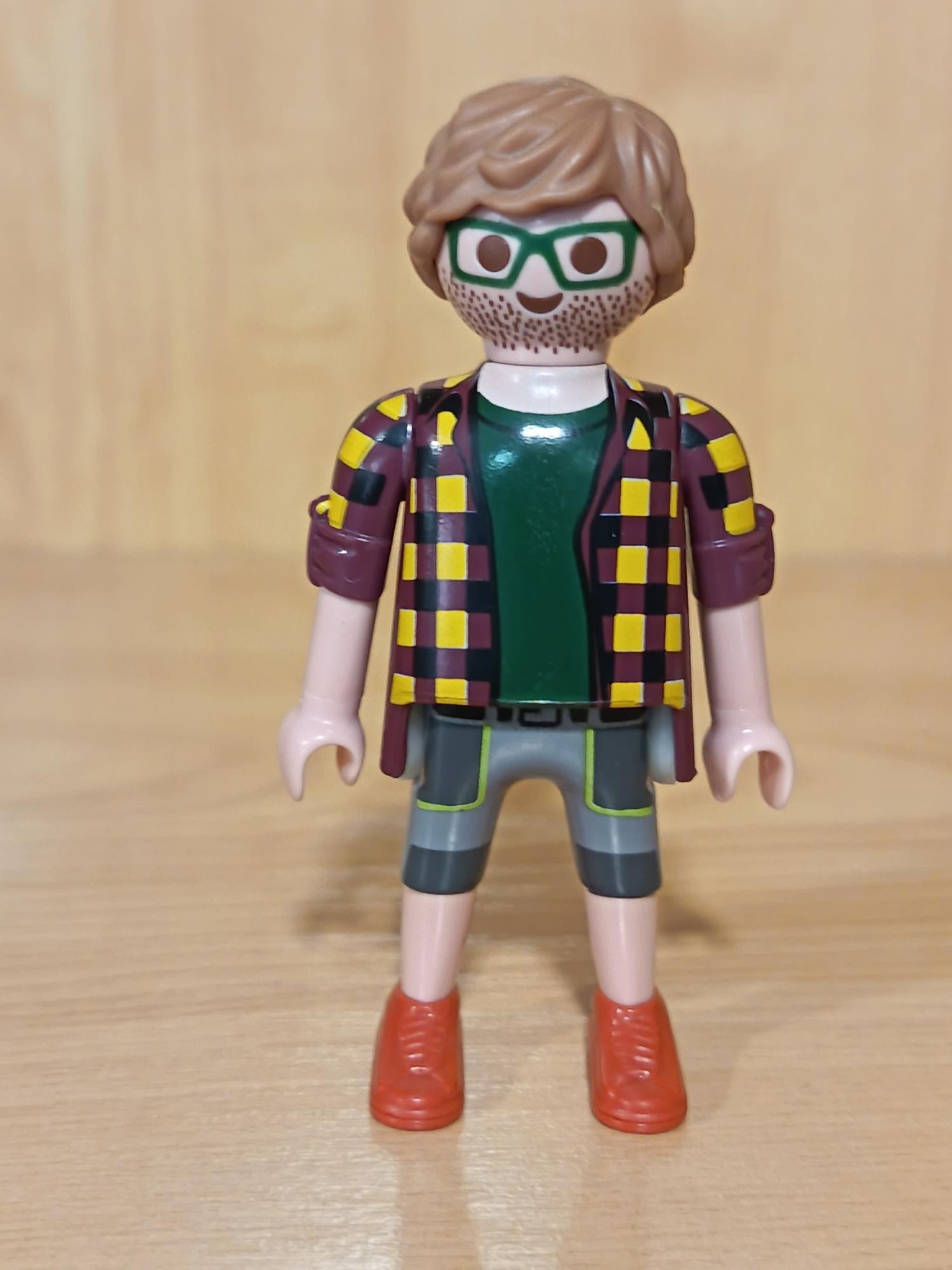 PLAYMOBIL HOMBRE CON CAMISA DE CUADROS Y GAFAS - 25/12/15