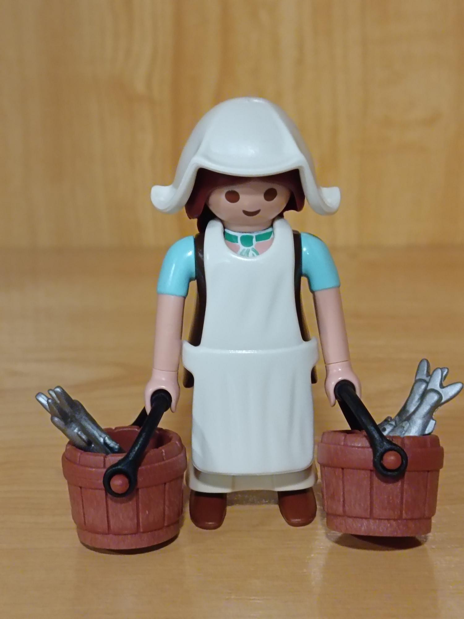 PLAYMOBIL BELEN ,ALDEANA , PESCADORA CON CUBOS Y PECES - 22/7/26
